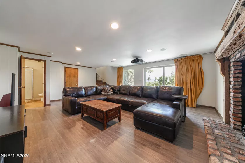 2000 Manzanita, Reno, Nevada 89509, 4 Bedrooms Bedrooms, ,5 BathroomsBathrooms,Residential,Residential,Manzanita,250055098