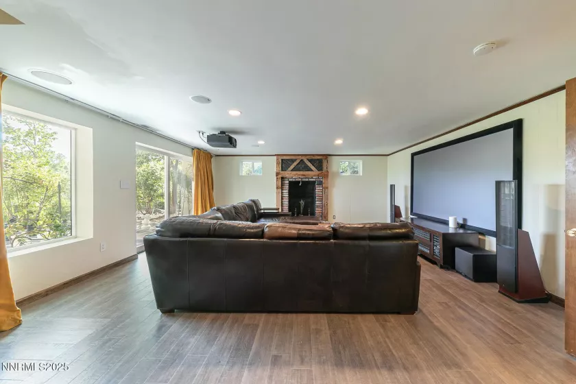 2000 Manzanita, Reno, Nevada 89509, 4 Bedrooms Bedrooms, ,5 BathroomsBathrooms,Residential,Residential,Manzanita,250055098