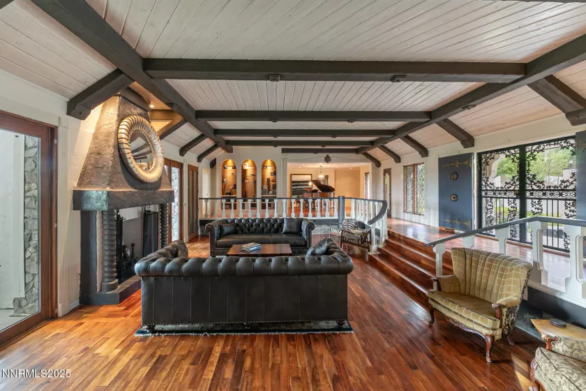 2000 Manzanita, Reno, Nevada 89509, 4 Bedrooms Bedrooms, ,5 BathroomsBathrooms,Residential,Residential,Manzanita,250055098