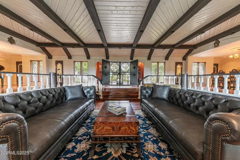 2000 Manzanita, Reno, Nevada 89509, 4 Bedrooms Bedrooms, ,5 BathroomsBathrooms,Residential,Residential,Manzanita,250055098