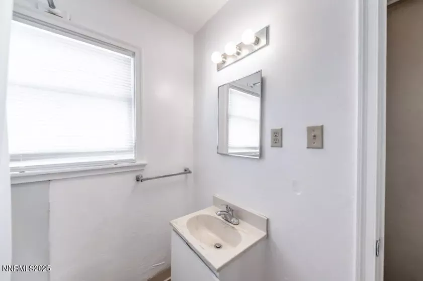 1340 Sierra, Reno, Nevada 89503, ,Commercial Sale,Residential,Sierra,250055106