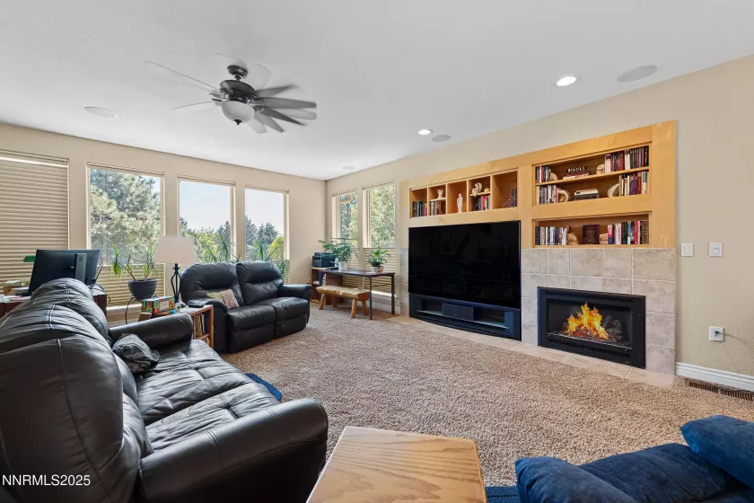3752 Prospect, Carson City, Nevada 89703, 3 Bedrooms Bedrooms, ,2 BathroomsBathrooms,Residential,Residential,Prospect,250055107