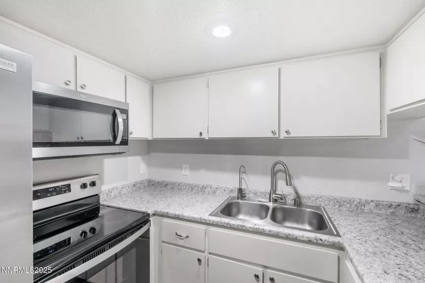 1563 Steven, Sparks, Nevada 89431, 3 Bedrooms Bedrooms, ,2 BathroomsBathrooms,Residential,Residential,Steven,250055109