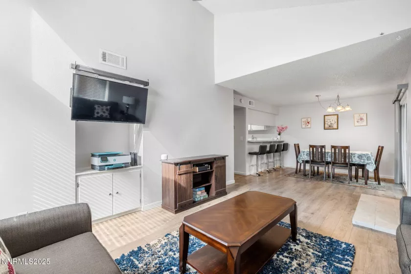 1563 Steven, Sparks, Nevada 89431, 3 Bedrooms Bedrooms, ,2 BathroomsBathrooms,Residential,Residential,Steven,250055109