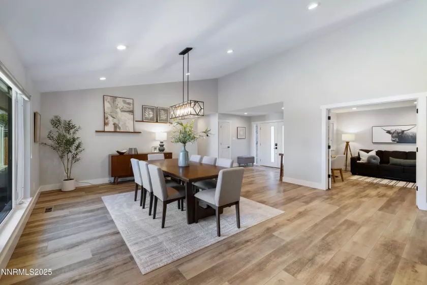 1401 Monroe, Reno, Nevada 89509, 3 Bedrooms Bedrooms, ,3 BathroomsBathrooms,Residential,Residential,Monroe,250055110