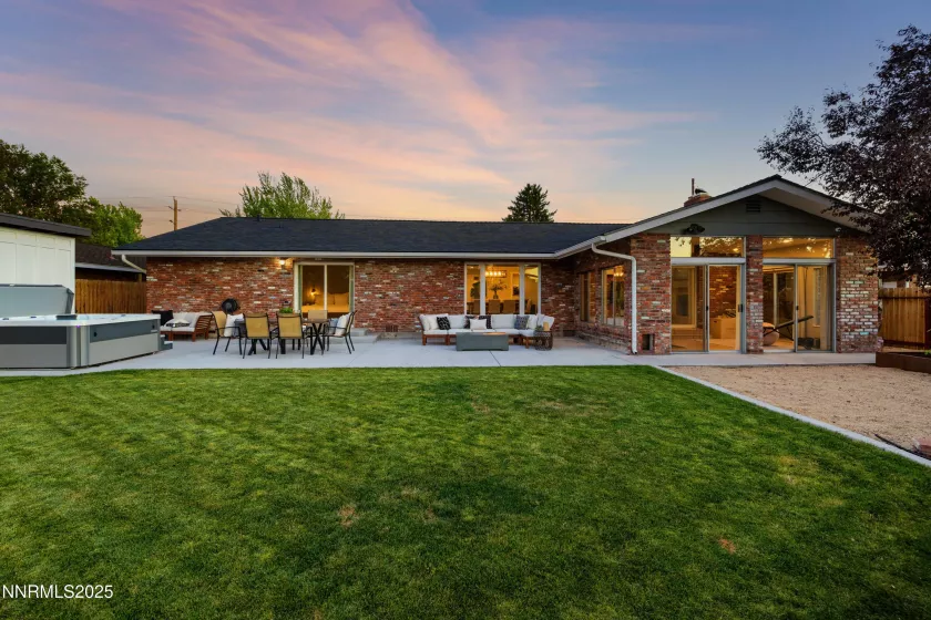 1401 Monroe, Reno, Nevada 89509, 3 Bedrooms Bedrooms, ,3 BathroomsBathrooms,Residential,Residential,Monroe,250055110