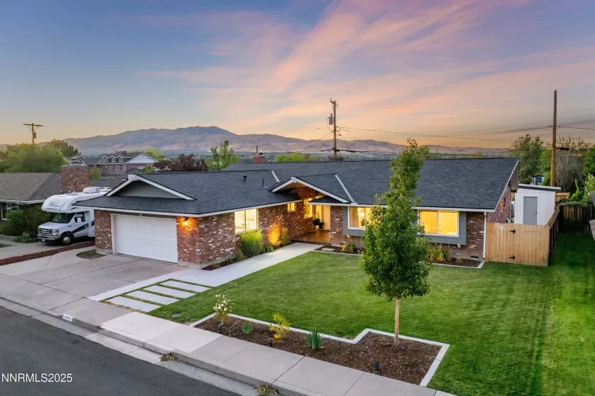 1401 Monroe, Reno, Nevada 89509, 3 Bedrooms Bedrooms, ,3 BathroomsBathrooms,Residential,Residential,Monroe,250055110