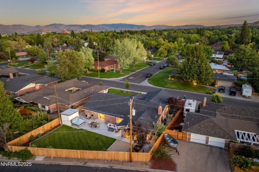 1401 Monroe, Reno, Nevada 89509, 3 Bedrooms Bedrooms, ,3 BathroomsBathrooms,Residential,Residential,Monroe,250055110