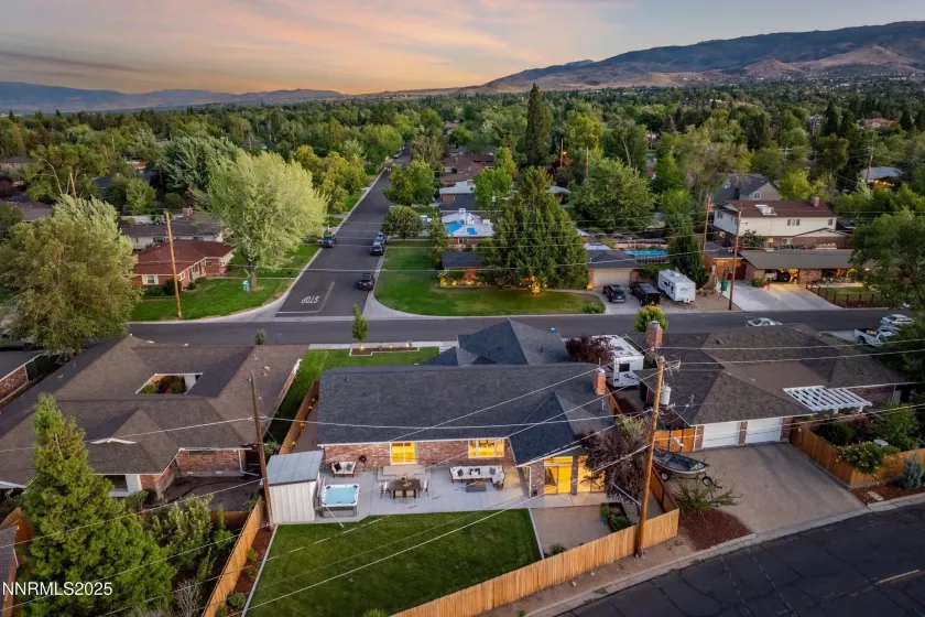 1401 Monroe, Reno, Nevada 89509, 3 Bedrooms Bedrooms, ,3 BathroomsBathrooms,Residential,Residential,Monroe,250055110