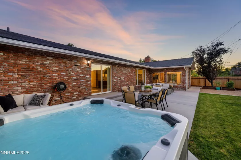 1401 Monroe, Reno, Nevada 89509, 3 Bedrooms Bedrooms, ,3 BathroomsBathrooms,Residential,Residential,Monroe,250055110