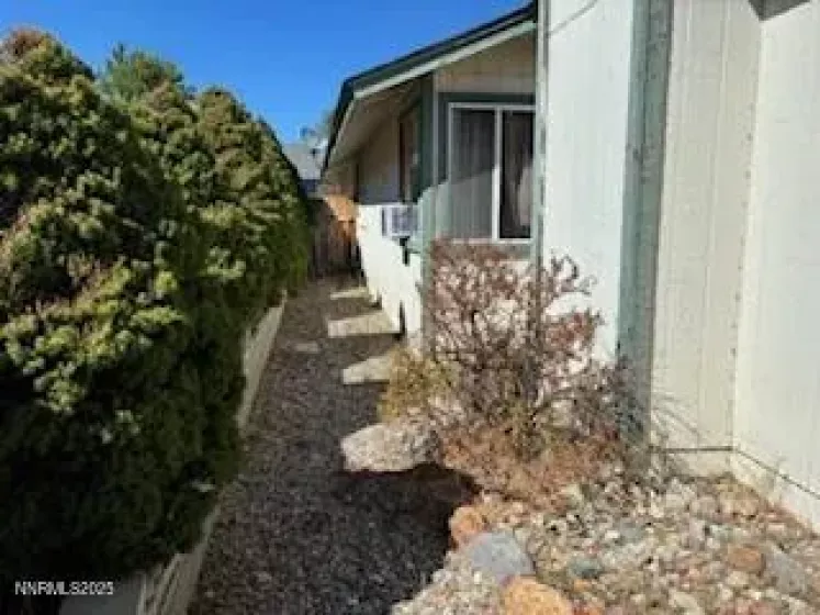 6338 Chesterfield, Reno, Nevada 89523, 3 Bedrooms Bedrooms, ,2 BathroomsBathrooms,Residential,Residential,Chesterfield,250055111