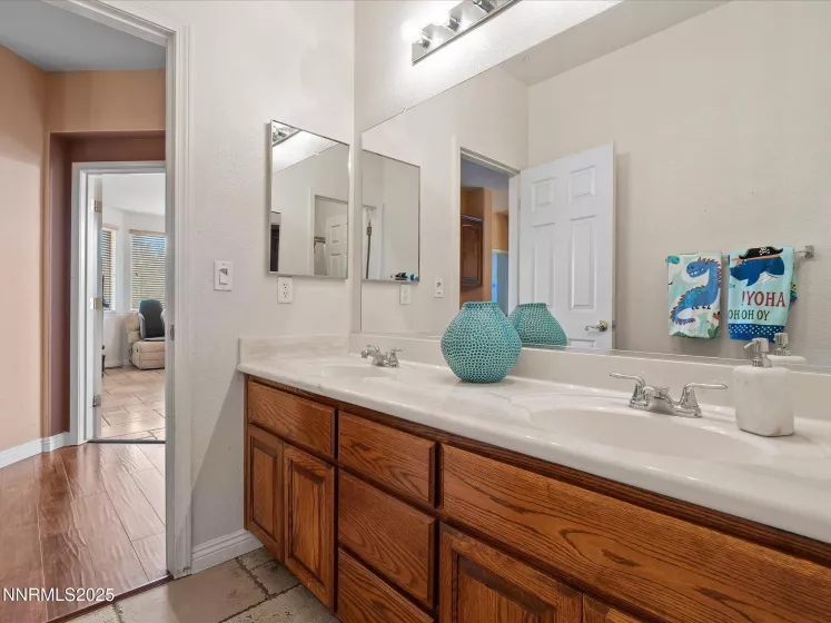 1268 Dortmunder, Spanish Springs, Nevada 89441, 5 Bedrooms Bedrooms, ,4 BathroomsBathrooms,Residential,Residential,Dortmunder,250055112