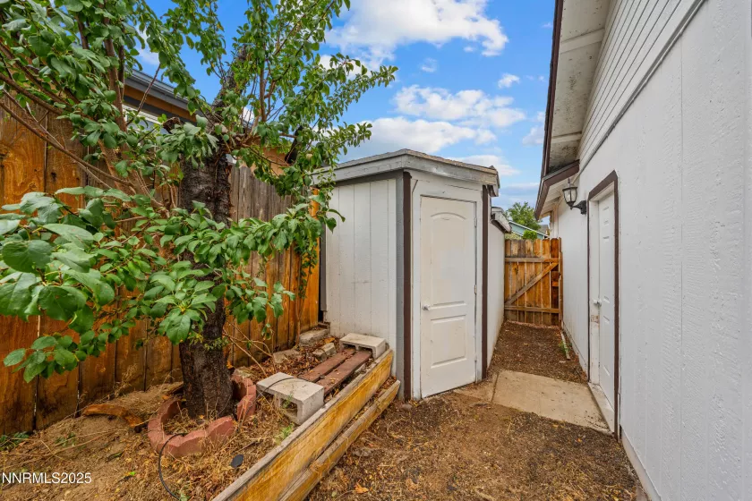 1010 Sunburst, Carson City, Nevada 89705, 4 Bedrooms Bedrooms, ,2 BathroomsBathrooms,Residential,Residential,Sunburst,250055114