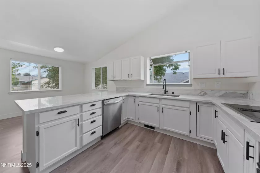 1010 Sunburst, Carson City, Nevada 89705, 4 Bedrooms Bedrooms, ,2 BathroomsBathrooms,Residential,Residential,Sunburst,250055114