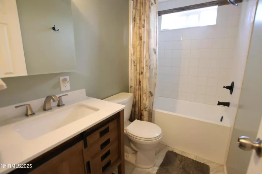 18 Bluestone, Yerington, Nevada 89447, 3 Bedrooms Bedrooms, ,2 BathroomsBathrooms,Residential,Residential,Bluestone,250055117