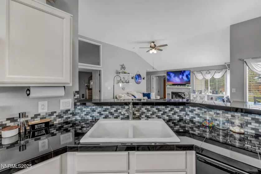 324 Windtree, Carson City, Nevada 89701, 3 Bedrooms Bedrooms, ,2 BathroomsBathrooms,Residential,Residential,Windtree,250055120