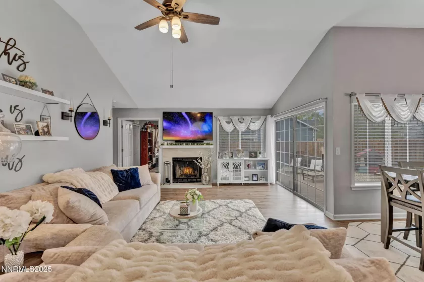 324 Windtree, Carson City, Nevada 89701, 3 Bedrooms Bedrooms, ,2 BathroomsBathrooms,Residential,Residential,Windtree,250055120