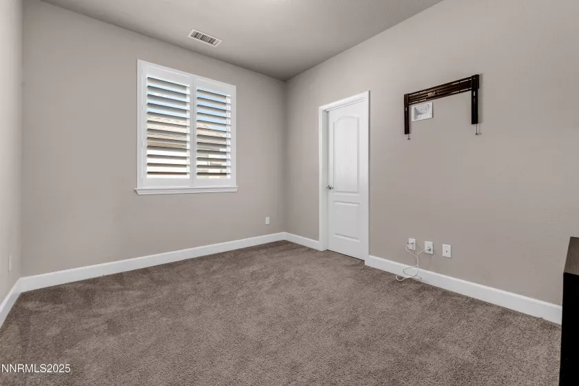 2025 Elk Falls, Sparks, Nevada 89436, 5 Bedrooms Bedrooms, ,3 BathroomsBathrooms,Residential,Residential,Elk Falls,250055121