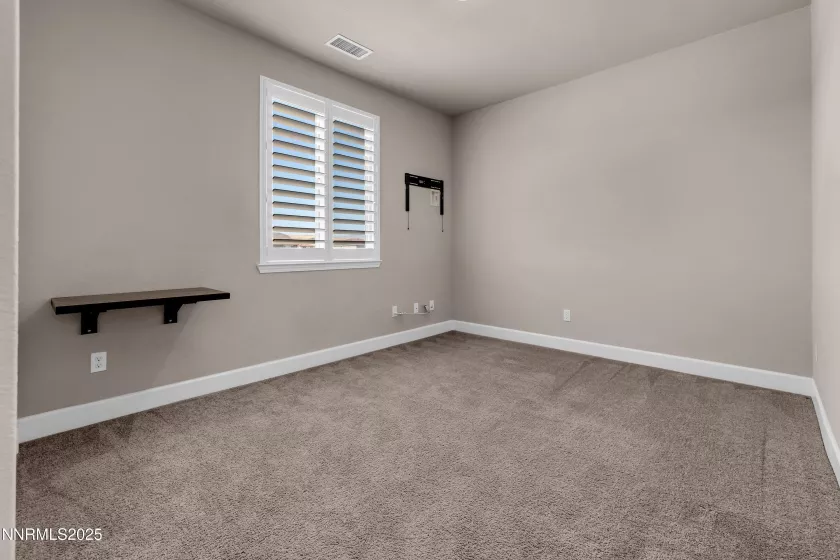 2025 Elk Falls, Sparks, Nevada 89436, 5 Bedrooms Bedrooms, ,3 BathroomsBathrooms,Residential,Residential,Elk Falls,250055121
