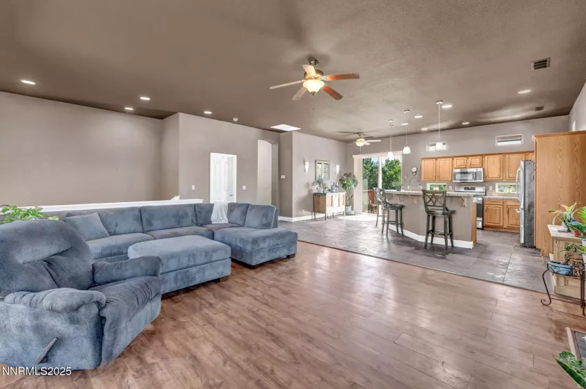 199 Pasture, Carson City, Nevada 89701, 4 Bedrooms Bedrooms, ,3 BathroomsBathrooms,Residential,Residential,Pasture,250055123