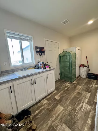 155 Misty, Winnemucca, Nevada 89445, 5 Bedrooms Bedrooms, ,2 BathroomsBathrooms,Residential,Residential,Misty,250055134