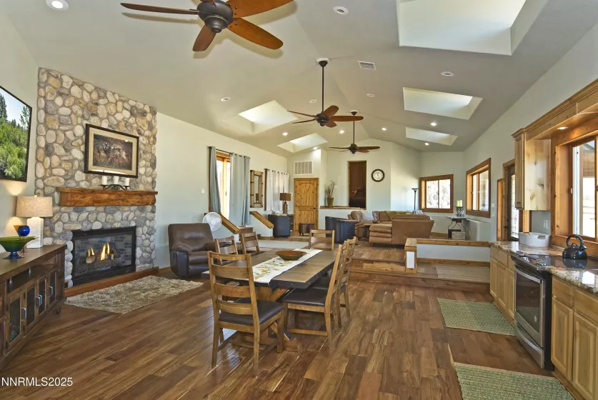 827 River Ranch, Markleeville, California 96120, 7 Bedrooms Bedrooms, ,5 BathroomsBathrooms,Residential,Residential,River Ranch,250055142