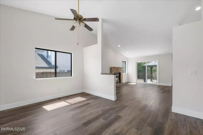 1716 Canyon Terrace, Sparks, Nevada 89436, 3 Bedrooms Bedrooms, ,3 BathroomsBathrooms,Residential,Residential,Canyon Terrace,250055146