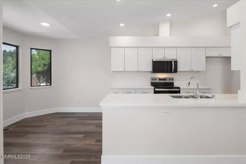 1716 Canyon Terrace, Sparks, Nevada 89436, 3 Bedrooms Bedrooms, ,3 BathroomsBathrooms,Residential,Residential,Canyon Terrace,250055146