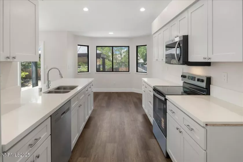 1716 Canyon Terrace, Sparks, Nevada 89436, 3 Bedrooms Bedrooms, ,3 BathroomsBathrooms,Residential,Residential,Canyon Terrace,250055146