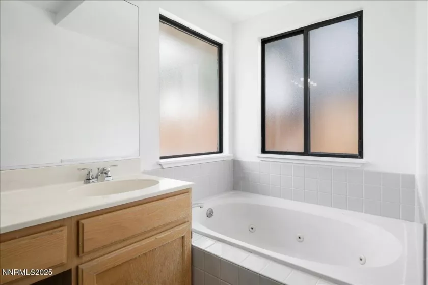 1716 Canyon Terrace, Sparks, Nevada 89436, 3 Bedrooms Bedrooms, ,3 BathroomsBathrooms,Residential,Residential,Canyon Terrace,250055146