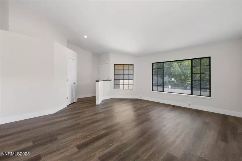 1716 Canyon Terrace, Sparks, Nevada 89436, 3 Bedrooms Bedrooms, ,3 BathroomsBathrooms,Residential,Residential,Canyon Terrace,250055146