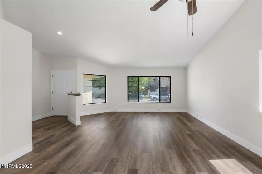 1716 Canyon Terrace, Sparks, Nevada 89436, 3 Bedrooms Bedrooms, ,3 BathroomsBathrooms,Residential,Residential,Canyon Terrace,250055146