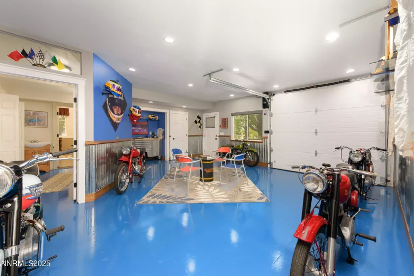 Guest House Garage