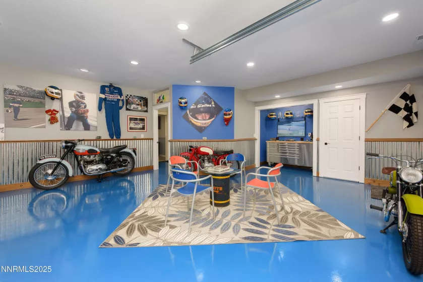 Guest House Garage