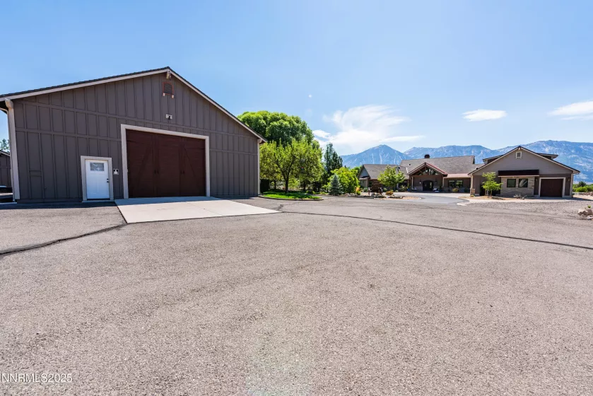949 Heavenly View, Gardnerville, Nevada 89460, 5 Bedrooms Bedrooms, ,6 BathroomsBathrooms,Residential,Residential,Heavenly View,250055150
