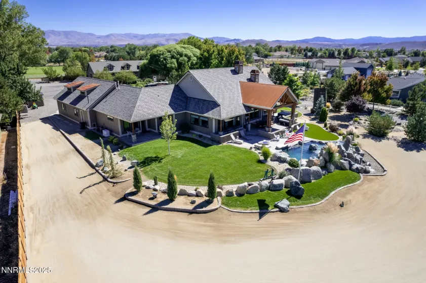949 Heavenly View, Gardnerville, Nevada 89460, 5 Bedrooms Bedrooms, ,6 BathroomsBathrooms,Residential,Residential,Heavenly View,250055150