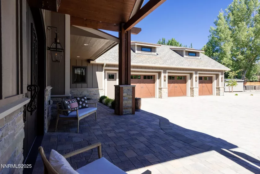 949 Heavenly View, Gardnerville, Nevada 89460, 5 Bedrooms Bedrooms, ,6 BathroomsBathrooms,Residential,Residential,Heavenly View,250055150