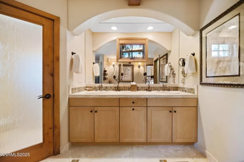 280 Wassou, Crystal Bay, Nevada 89402, 3 Bedrooms Bedrooms, ,4 BathroomsBathrooms,Residential,Residential,Wassou,250055156