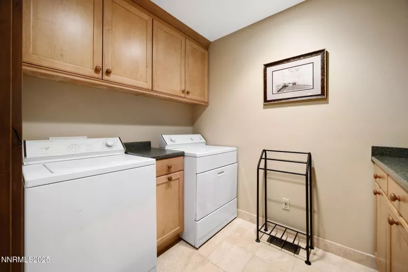 280 Wassou, Crystal Bay, Nevada 89402, 3 Bedrooms Bedrooms, ,4 BathroomsBathrooms,Residential,Residential,Wassou,250055156