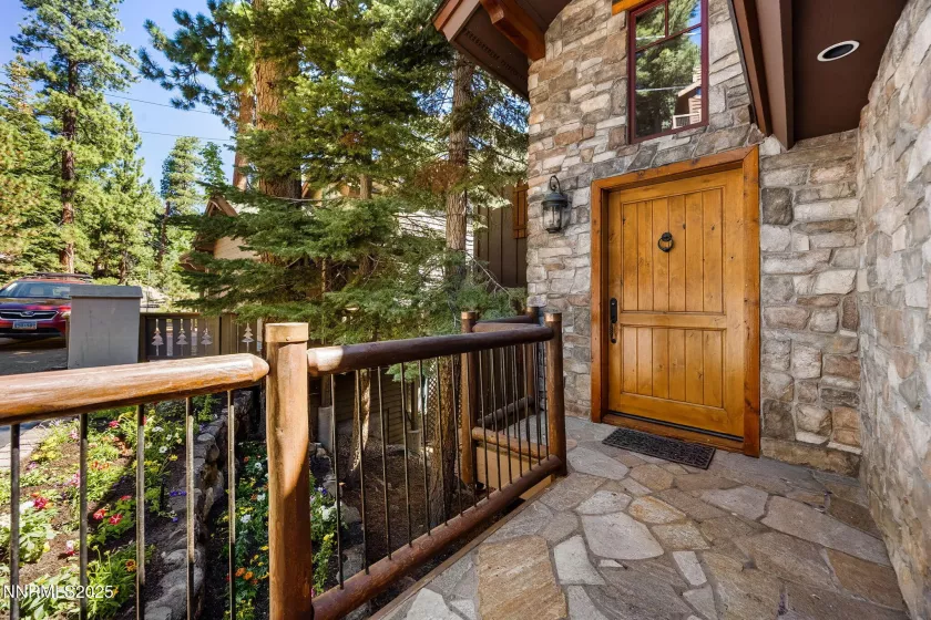 280 Wassou, Crystal Bay, Nevada 89402, 3 Bedrooms Bedrooms, ,4 BathroomsBathrooms,Residential,Residential,Wassou,250055156