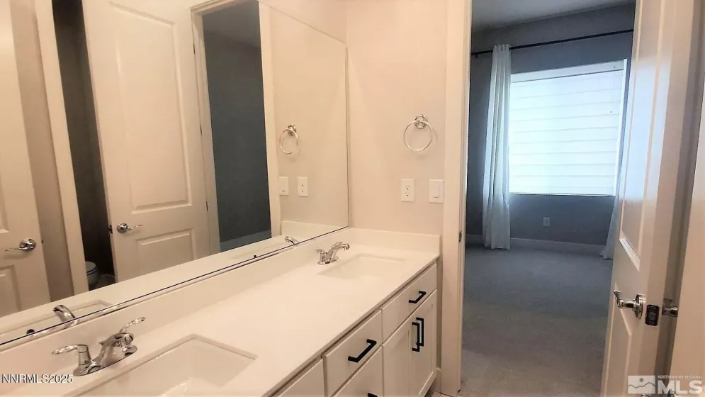 9460 Baldacci, Reno, Nevada 89521, 4 Bedrooms Bedrooms, ,4 BathroomsBathrooms,Residential Lease,Manufactured,Baldacci,250055161