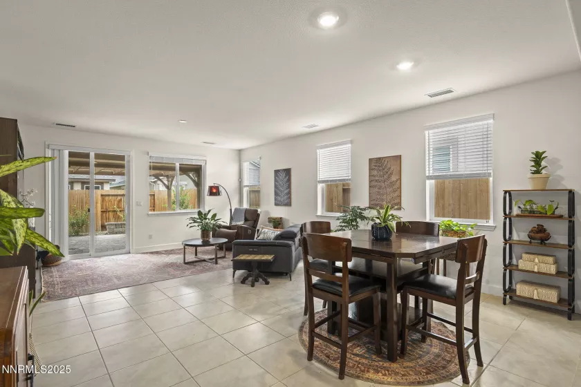 1045 Bravestone, Carson City, Nevada 89703, 3 Bedrooms Bedrooms, ,2 BathroomsBathrooms,Residential,Residential,Bravestone,250055162