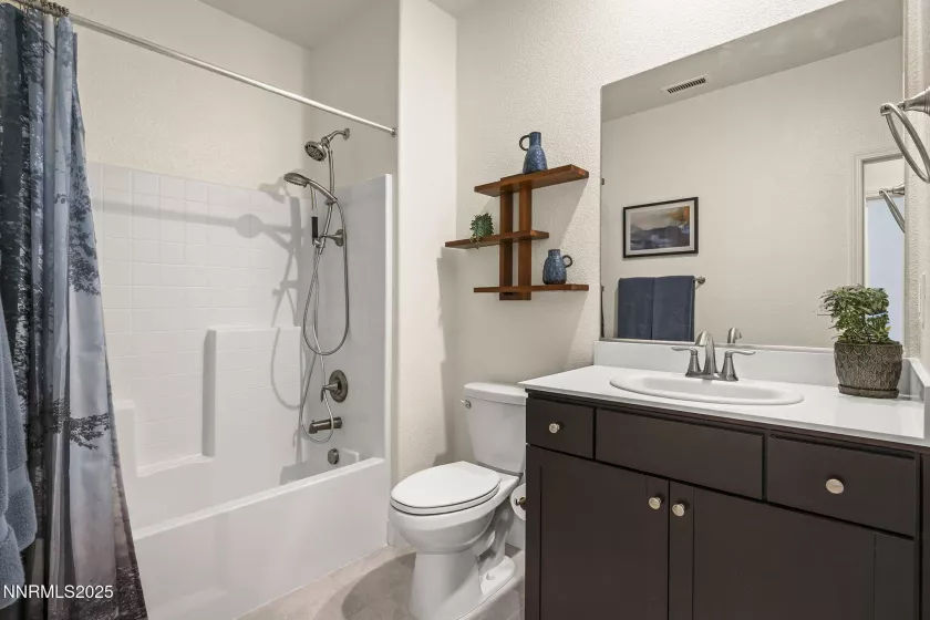 1045 Bravestone, Carson City, Nevada 89703, 3 Bedrooms Bedrooms, ,2 BathroomsBathrooms,Residential,Residential,Bravestone,250055162
