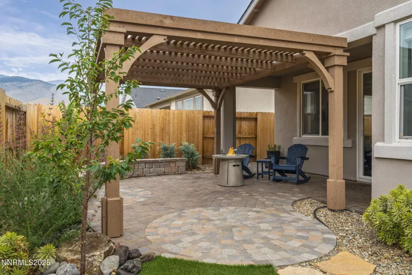 1045 Bravestone, Carson City, Nevada 89703, 3 Bedrooms Bedrooms, ,2 BathroomsBathrooms,Residential,Residential,Bravestone,250055162