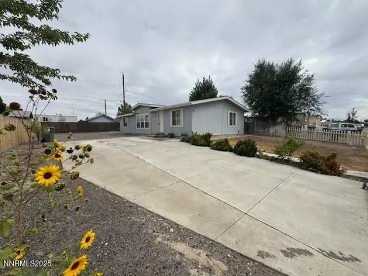 220 Antelope, Battle Mountain, Nevada 89820, 3 Bedrooms Bedrooms, ,2 BathroomsBathrooms,Residential,Residential,Antelope,250055164