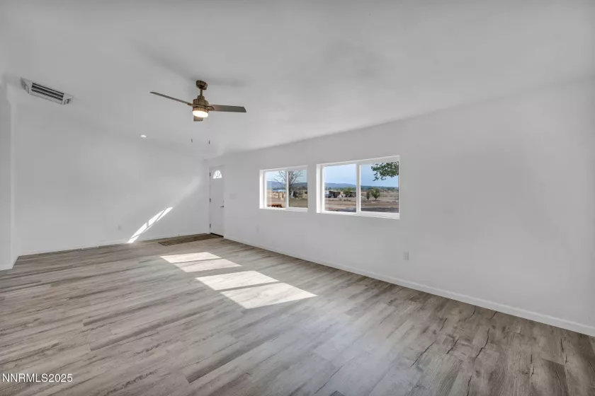 9320 Pat, Stagecoach, Nevada 89429, 3 Bedrooms Bedrooms, ,2 BathroomsBathrooms,Residential,Residential,Pat,250055163