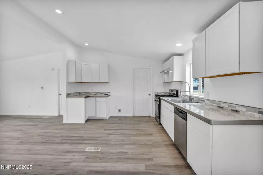 9320 Pat, Stagecoach, Nevada 89429, 3 Bedrooms Bedrooms, ,2 BathroomsBathrooms,Residential,Residential,Pat,250055163