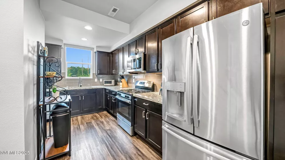 2210 Altamira, Reno, Nevada 89523, 2 Bedrooms Bedrooms, ,3 BathroomsBathrooms,Residential,Residential,Altamira,250055167