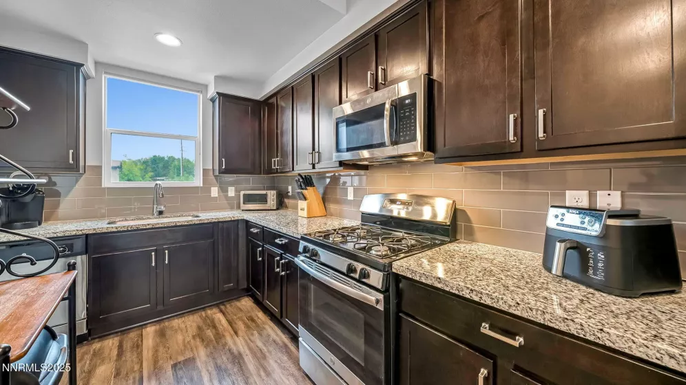 2210 Altamira, Reno, Nevada 89523, 2 Bedrooms Bedrooms, ,3 BathroomsBathrooms,Residential,Residential,Altamira,250055167