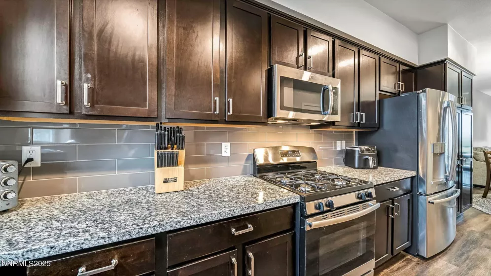 2210 Altamira, Reno, Nevada 89523, 2 Bedrooms Bedrooms, ,3 BathroomsBathrooms,Residential,Residential,Altamira,250055167